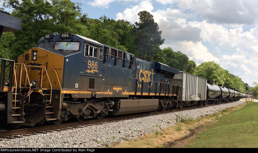 CSX 986 runs second